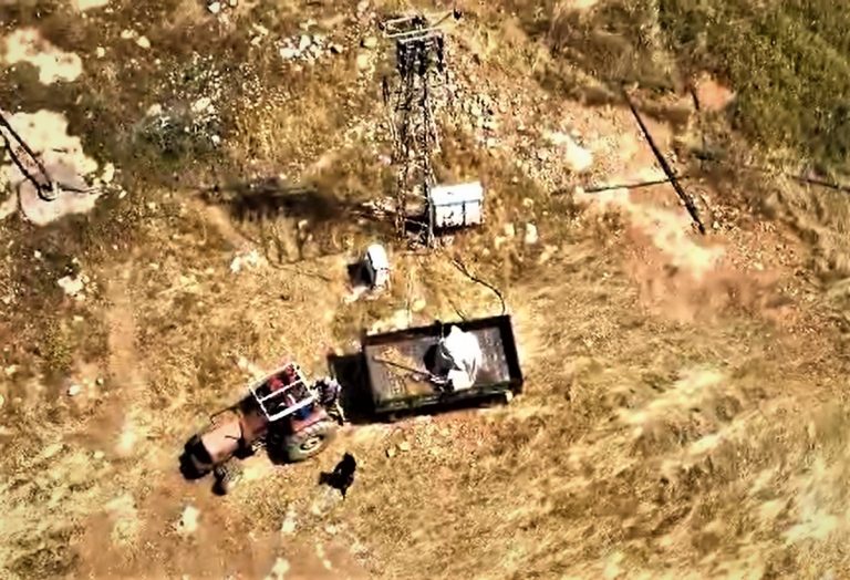 ELEKTRİK KAÇAKÇILIĞINDA SON PERDE:  TARLALARDAN KORSAN TRAFO FIŞKIRIYOR